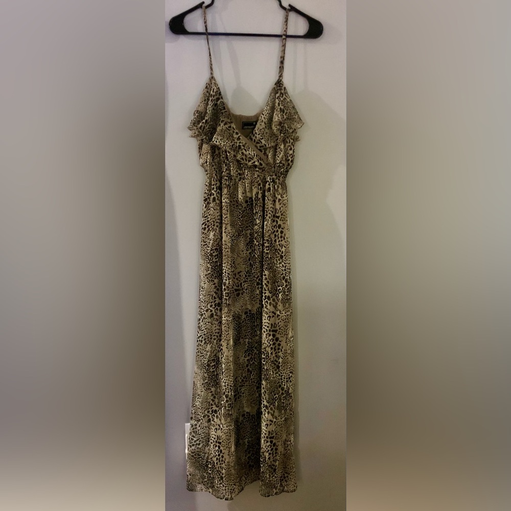 Variety of summer Dresses to choose from. Please Read!